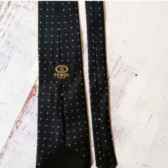 Fendi Black Polka Dot Tie 3.5" x 68" - Picture 1 of 5